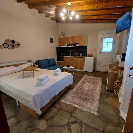Garden Stay Agios Pavlos  Buitenkant foto